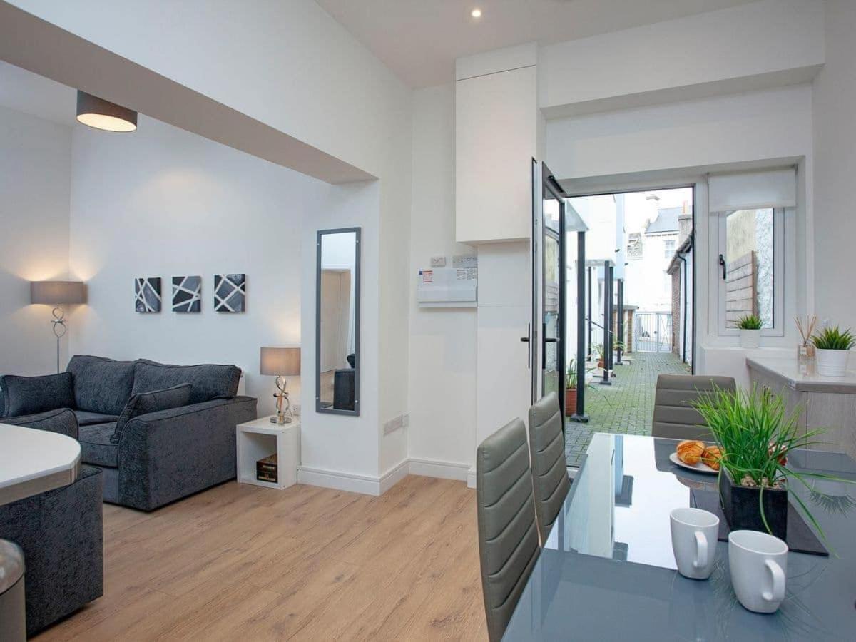 1 Primrose Mews Villa Torquay Exterior photo